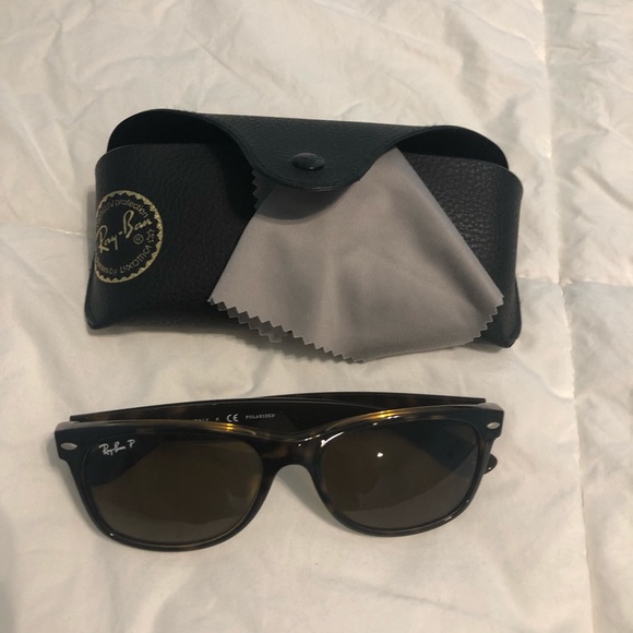 Tortoise Wayfarer Ray Bans - Picture 5 of 6